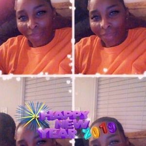 Meet your Posher, Ebony